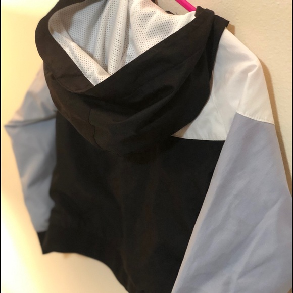 Kids Nike Jacket - Picture 5 of 16